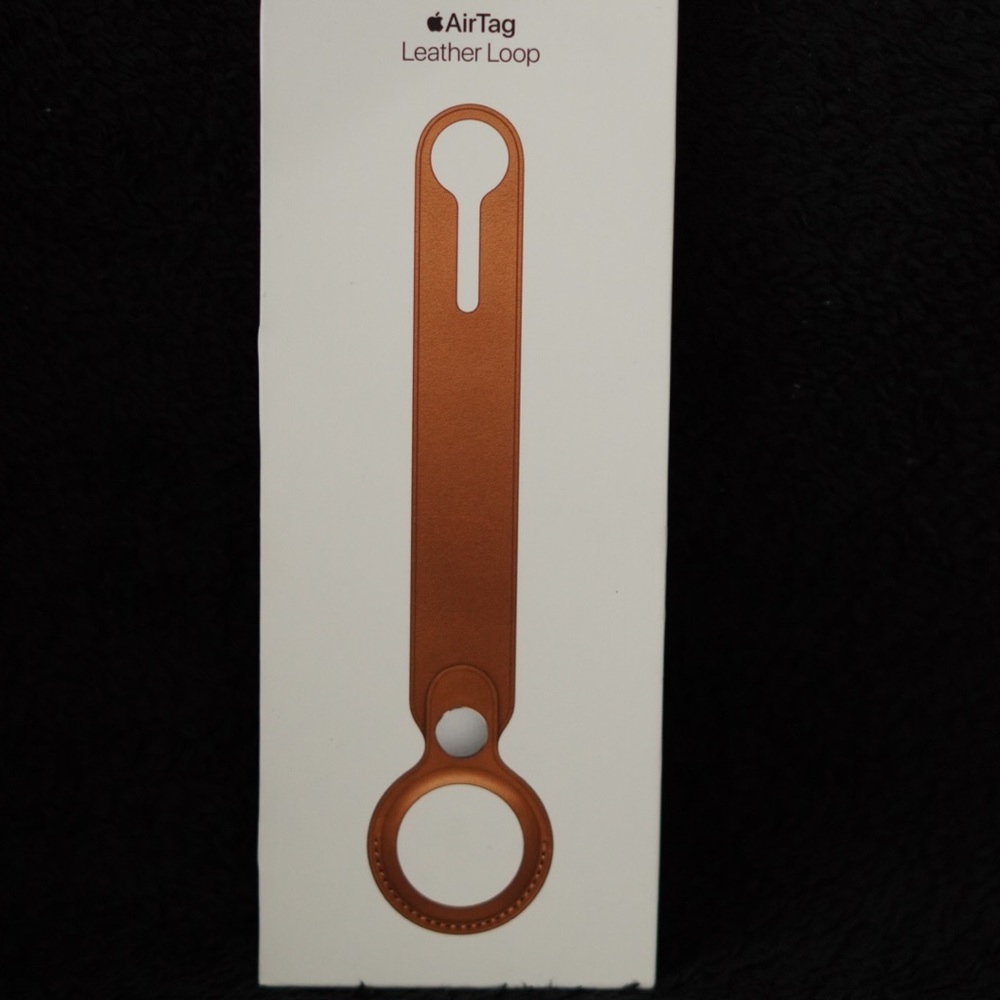 AirTag leather loop